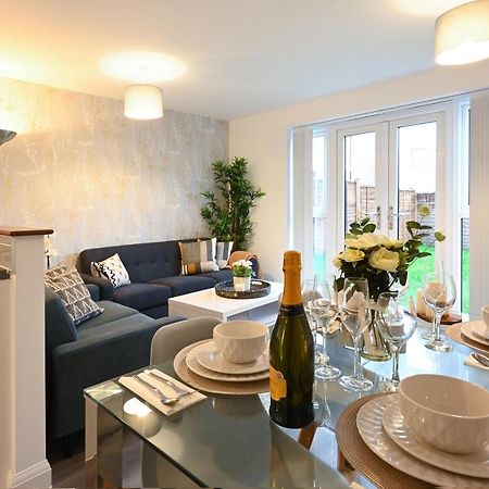 Luxury 4 Bed House With Gated Parking In The Heart Of Birmingham! Exterior foto