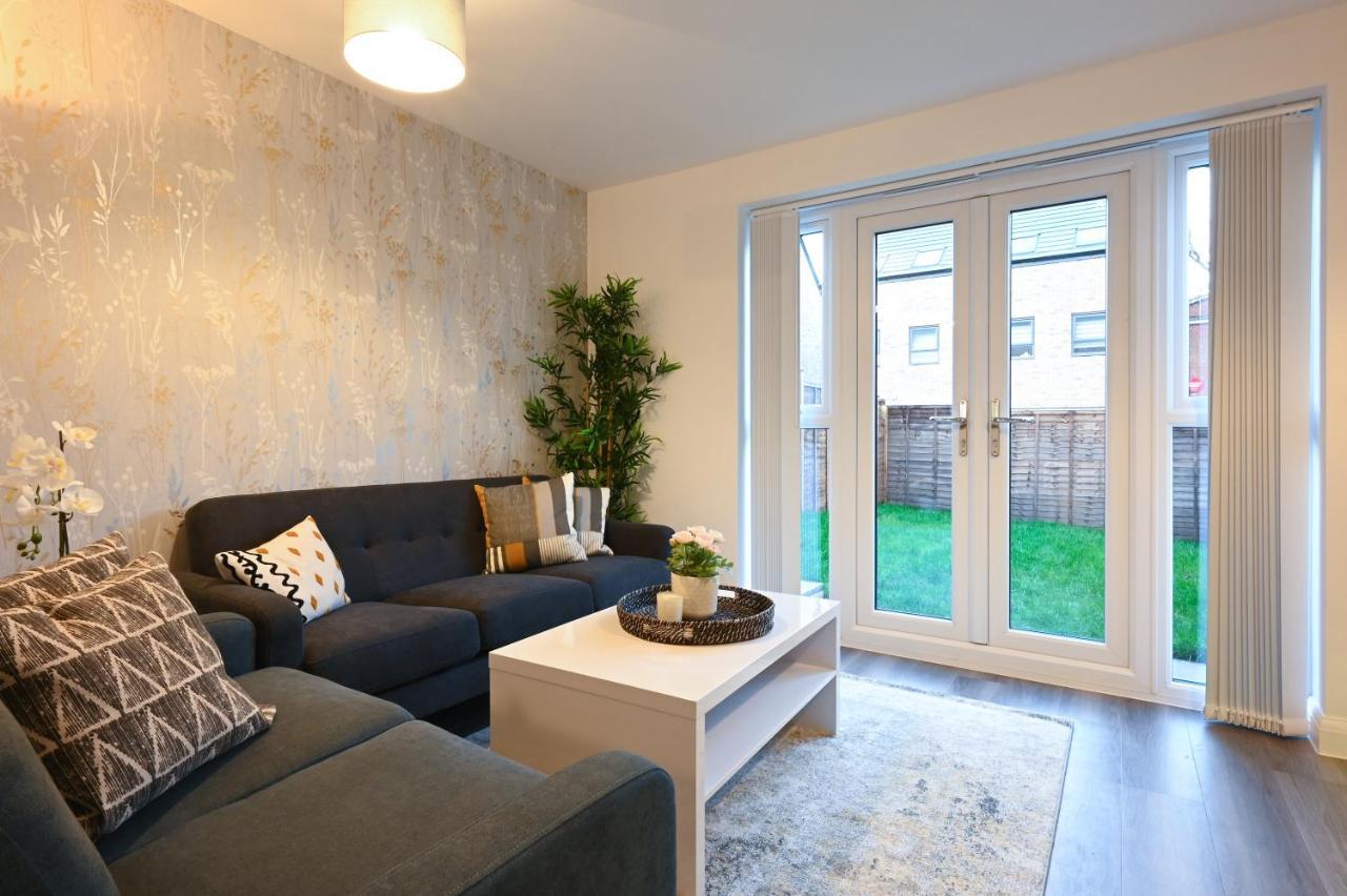 Luxury 4 Bed House With Gated Parking In The Heart Of Birmingham! Exterior foto