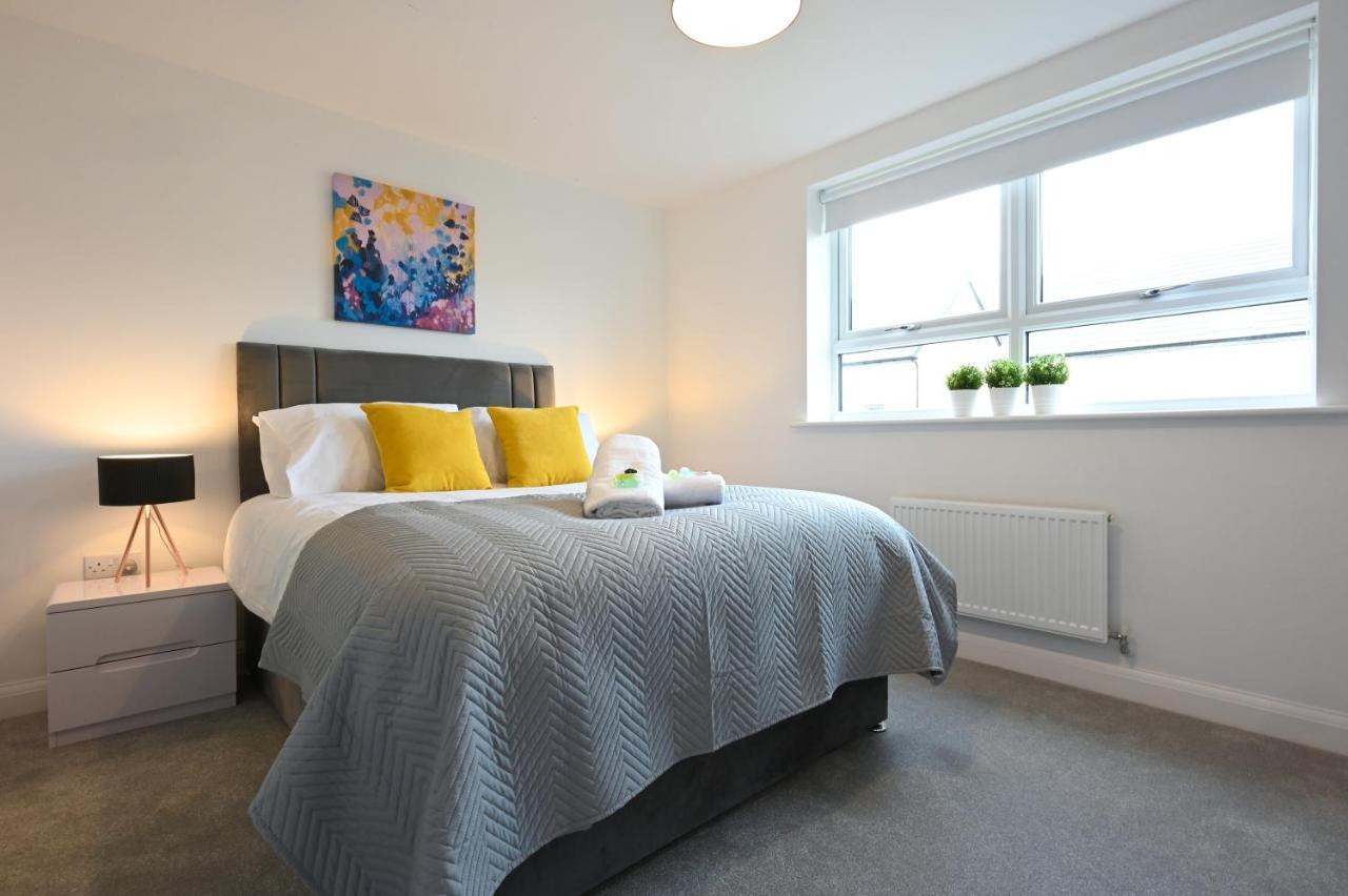 Luxury 4 Bed House With Gated Parking In The Heart Of Birmingham! Exterior foto